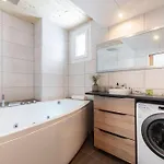 4-room Center - L'atmosphere Balneo *