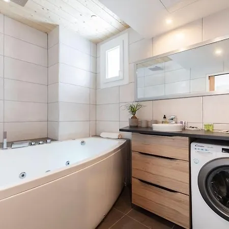 4-room Center - L'atmosphere Balneo *