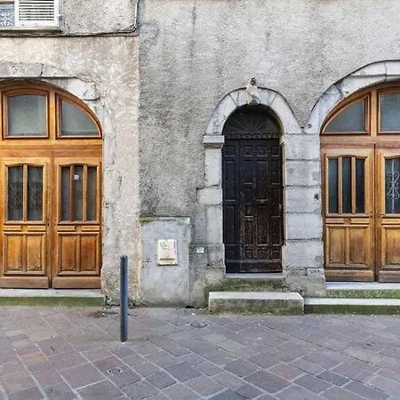 Apartment 4-room Center - L'atmosphere Balneo *