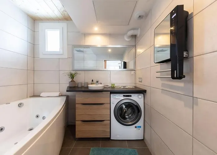 4-room Center - L'atmosphère Balnéo Grenoble