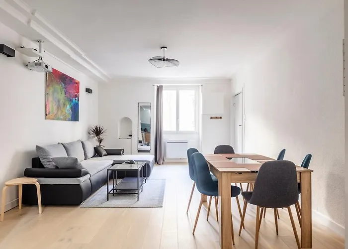 4-room Center - L'atmosphere Balneo 公寓 *